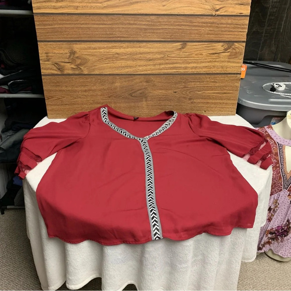 Emery Rose XXL burgundy bell sleeve top oversized with no stretch - Picture 10 of 10